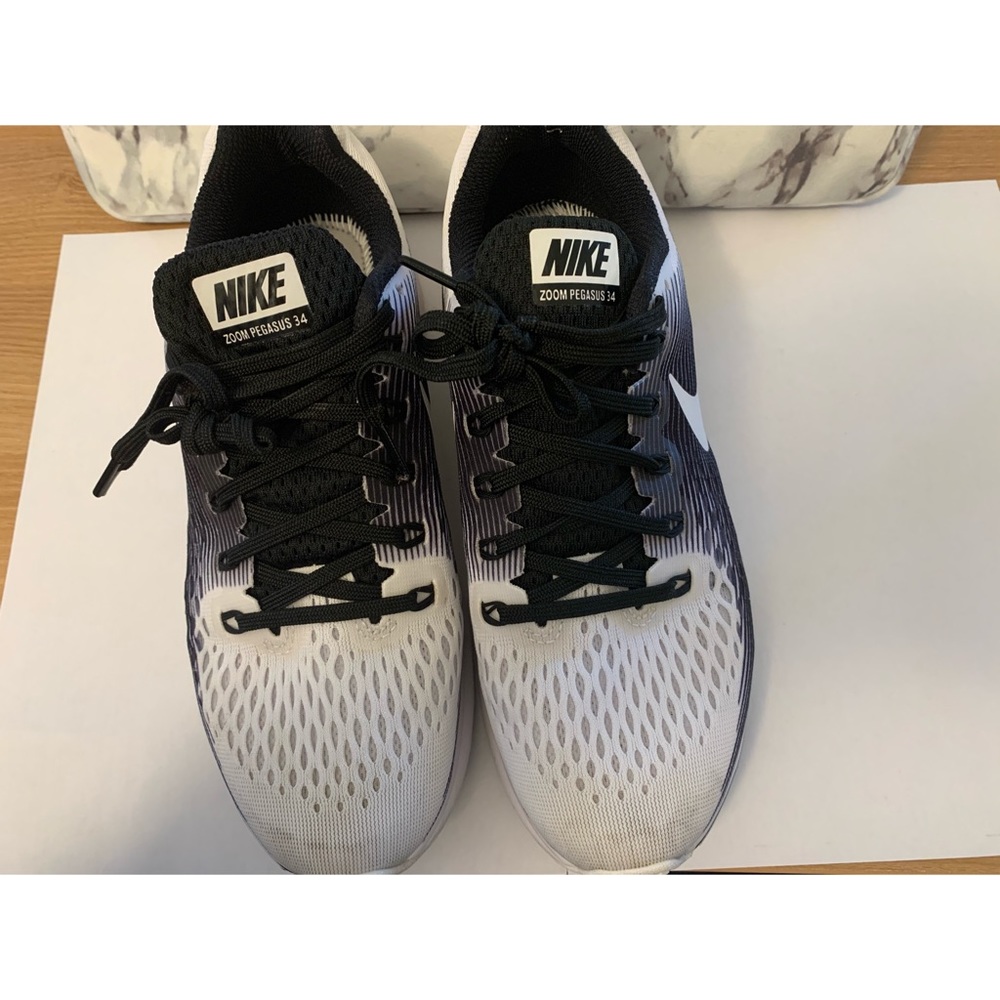 Nike Zoom Pegasus 34 Women size 8